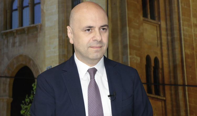 حاصباني: الحزب يرفض تسليم السلاح وعلى الدولة تطبيق الدستور