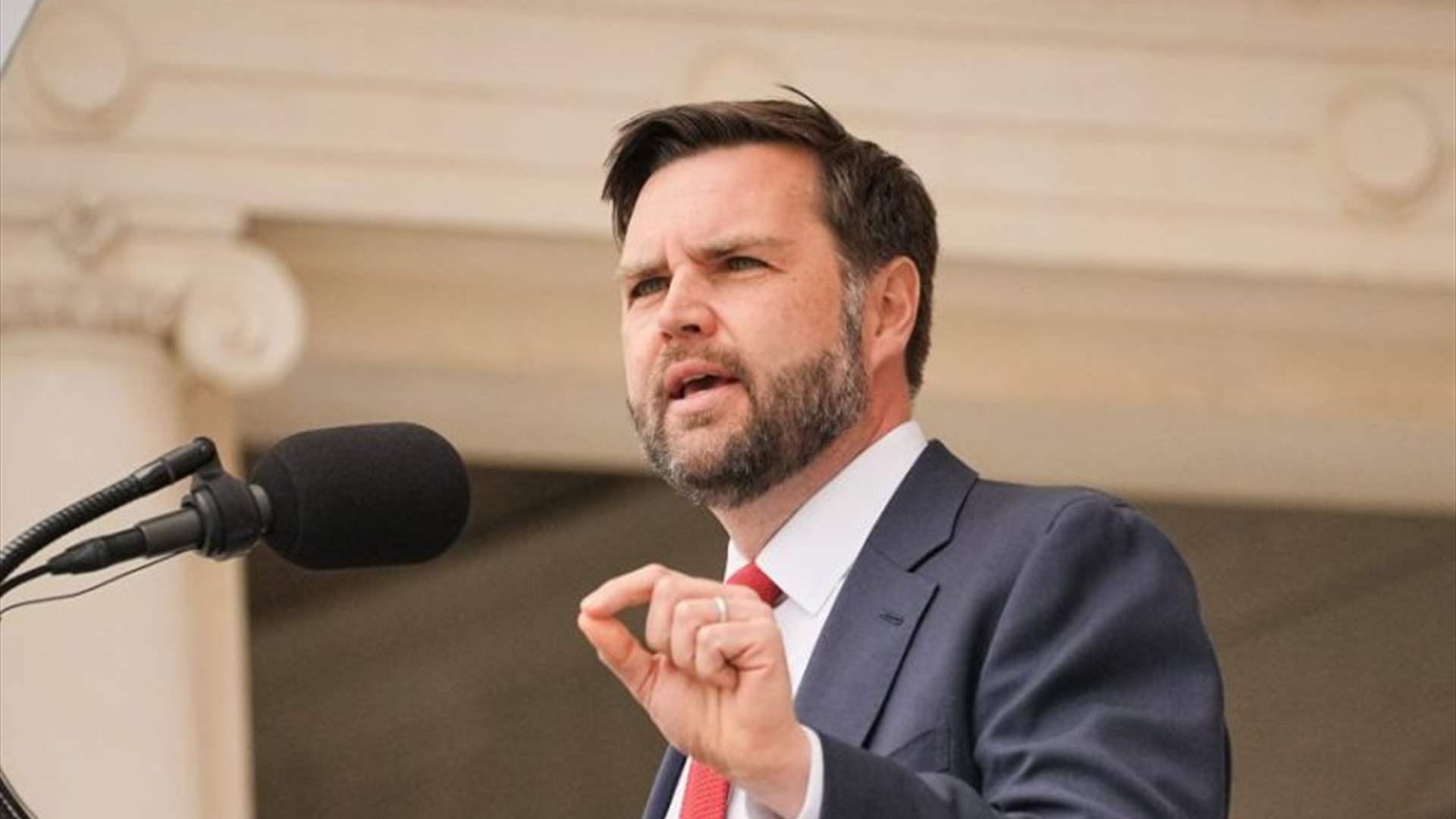 بعد ترامب... فانس للبابا لاوون: إهتمّ بقضايا الأخلاق!