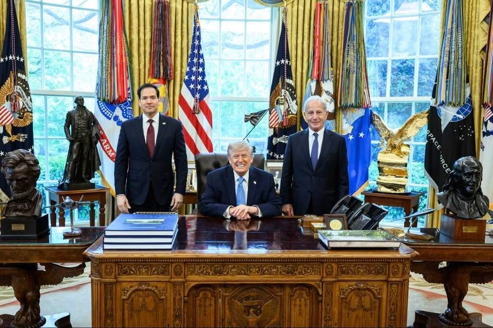 ترامب يرحب بإنهاء الأعمال العدائية بين إسرائيل ولبنان.. والسفير الأمريكي في بيروت يصف اجتماعه مع الرئيس بـ«اللقاء الرائع»